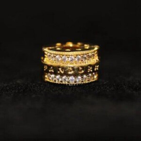 Pandora Sparkling Pav�� Lines & Logo Clip Charm - Picture 2 of 6